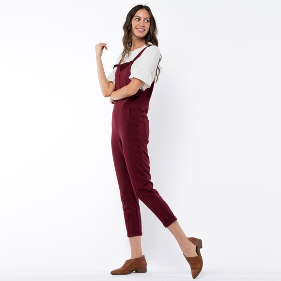 Burgundy Knotted Cropped Overalls w/Pockets - Picture 2 of 4
